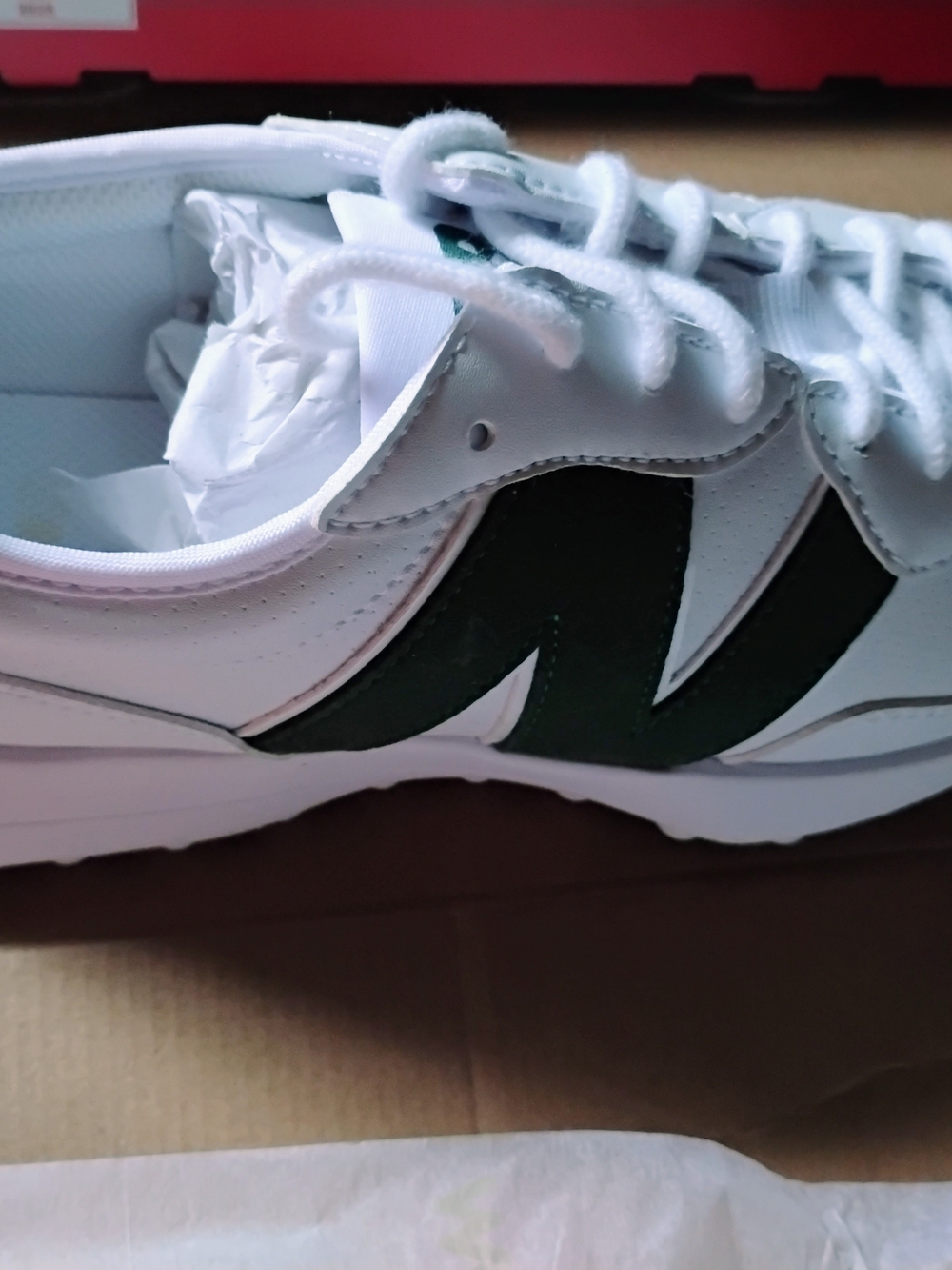 New Balance with Dark Green Side Logo Women's - Picture 2 of 4